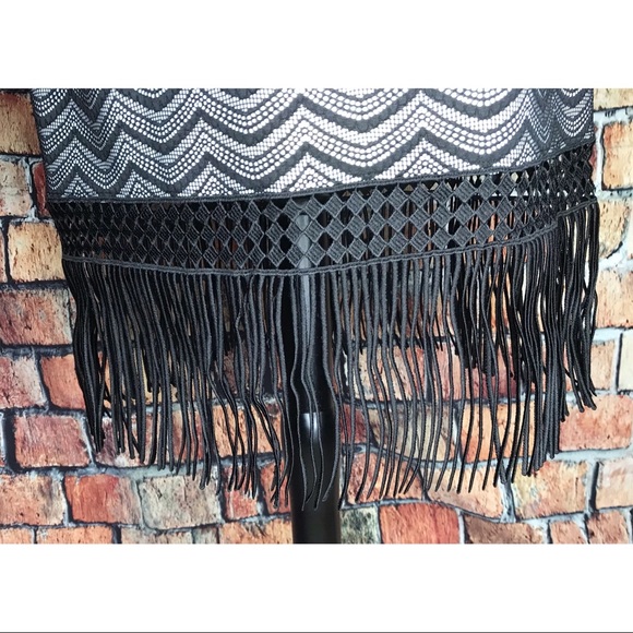 Julia Jordan Illusion Fringe Bodycon Lace Dress - Picture 6 of 9